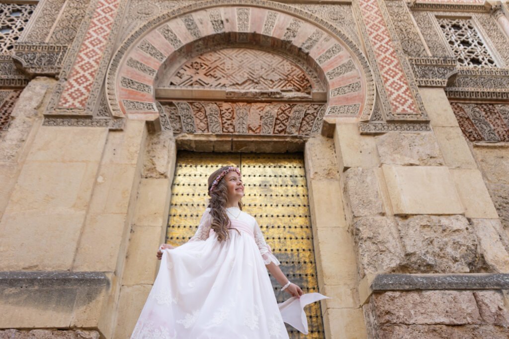 Lee más sobre el artículo Comunión Lola