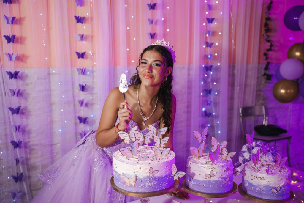 Lee más sobre el artículo Quinceañera Laura